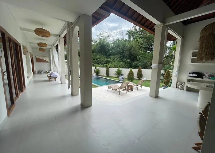 Makna Villa Canggu (Bali)